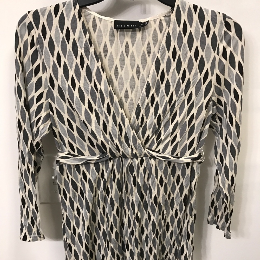 The Limited Dress Shirt Size Medium